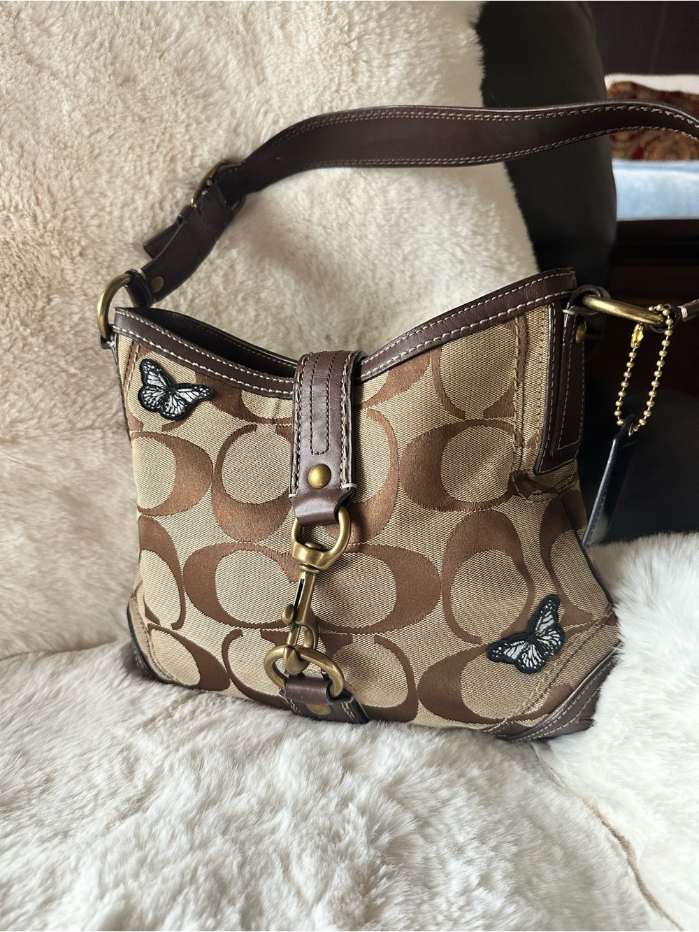 Coach signature c shoulder bag